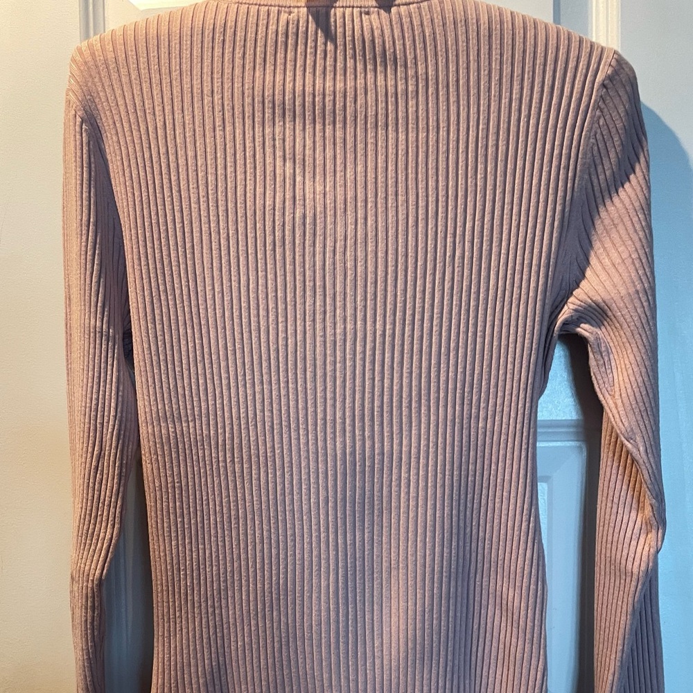 INC International Concepts  Dusty Pink V-Neck Sweater - Picture 3 of 6